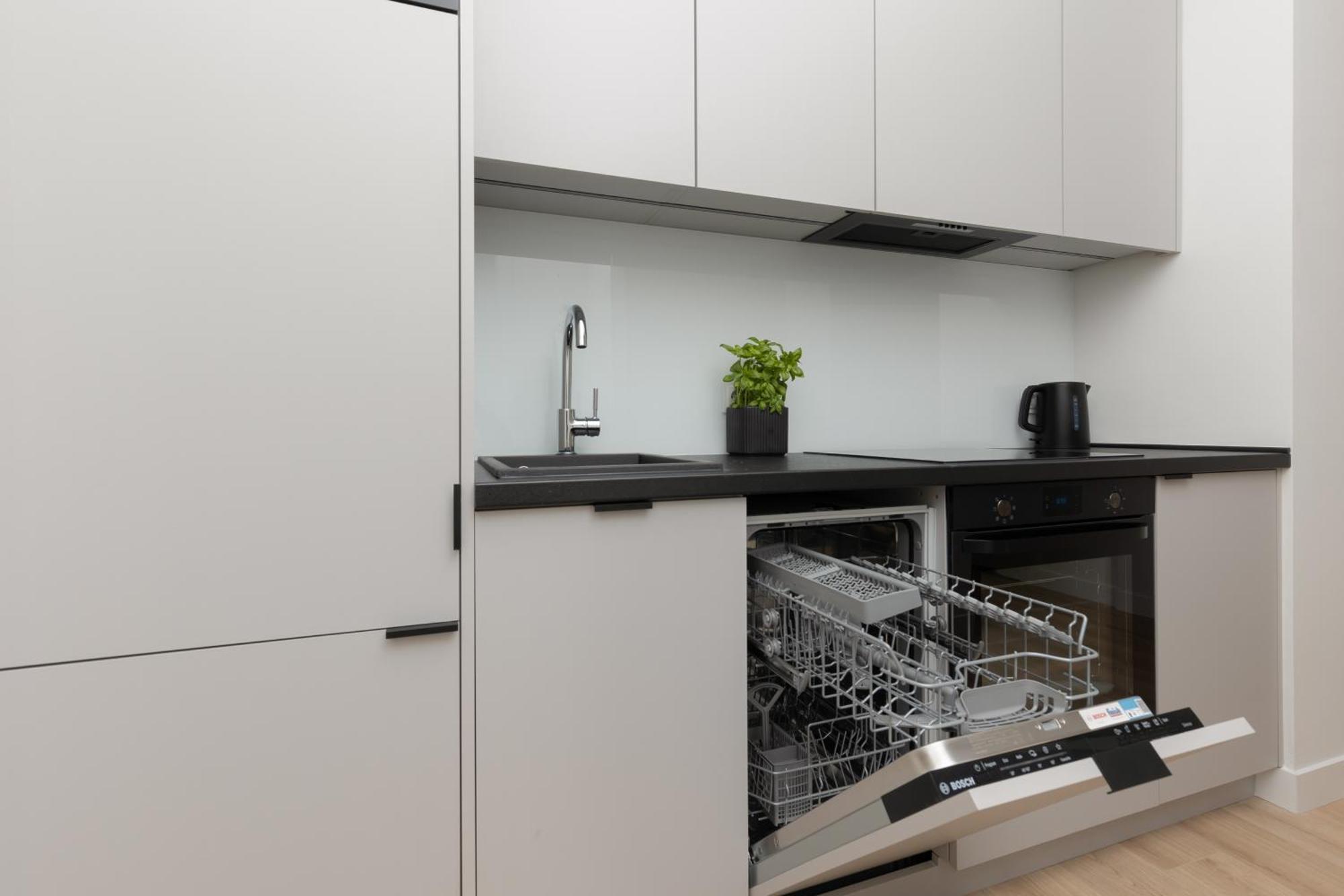 City Panorama Spacious Apartment By Renters Prestige Варшава Экстерьер фото